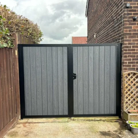 Gate