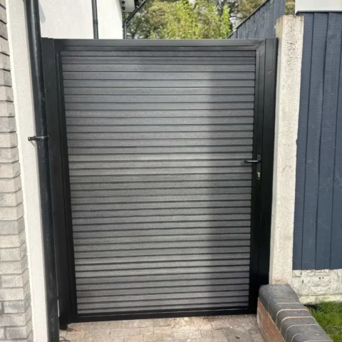 Gate