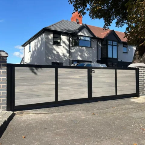 Gate